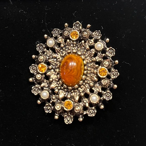 Brooch Sarah Coventry Cabochon. Vintage. Orange. Yellow. Pearl. Unique. Stunning - Picture 1 of 4